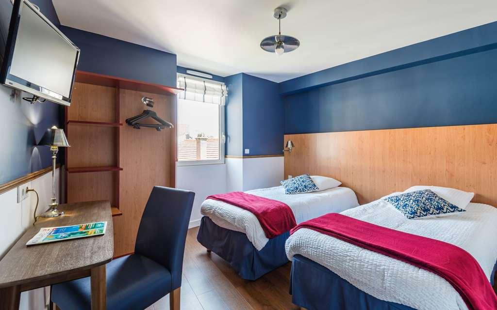 Brit Hotel De Paris سان جان دو لوز الغرفة الصورة